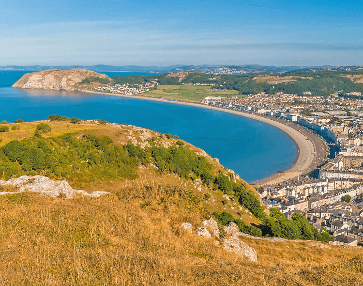 holidays to Llandudno
